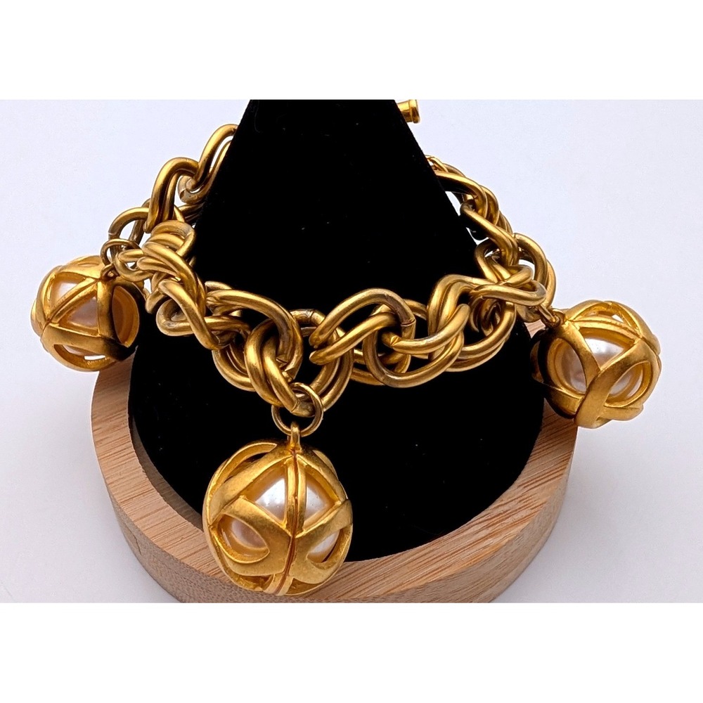 Vintage Gold Tone Chunky Link Bracelet White Faux Pearl Orb Cage Charms Toggle